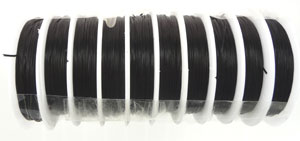 Une bobine de 12 mètres de fil nylon élastique de +- 1mm. d'épaisseur. Très résistant. Couleur: Noir. Code: D07862 --- Fil Nylon elastique 1mmx12m. Noir---