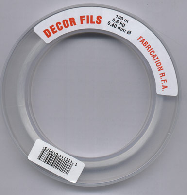 Fil nylon extrèmement résistant. Très transparent. Diamètre: 0,40mm. Résiste à 6,6kg. de pression. Bobine de 200 mètres. Convient pour des montages de colliers ordinaires, pas trop lourds. Fabrication allemande
-----Cliquez sur la photo pour l'agrandir----- Code: 1007 --- Fil nylon bobine 200m. 0.40mm.---