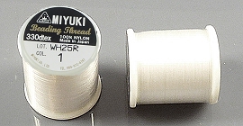 Code: D14140    --- 50m. Miyuki Fil Nylon MNT-01, 330dtex. Blanc---