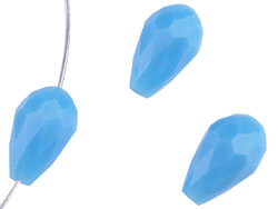 Perles de verre cristal, goutte avec facettes ± 16x10mm (trou ± 1mm). Couleur: Capri bleu Code: D15821 --- Verre Goutte Facettes 16x10mm Capri Blue---
