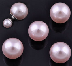 Perles en matière synthétique avec trou demi-creusé, circulaires ± 8mm (trou ± 1mm). Couleur: Rose Pastel Code: D16828 --- Perle Demi-creuse, Circulaire 8mm Rose Pastel---