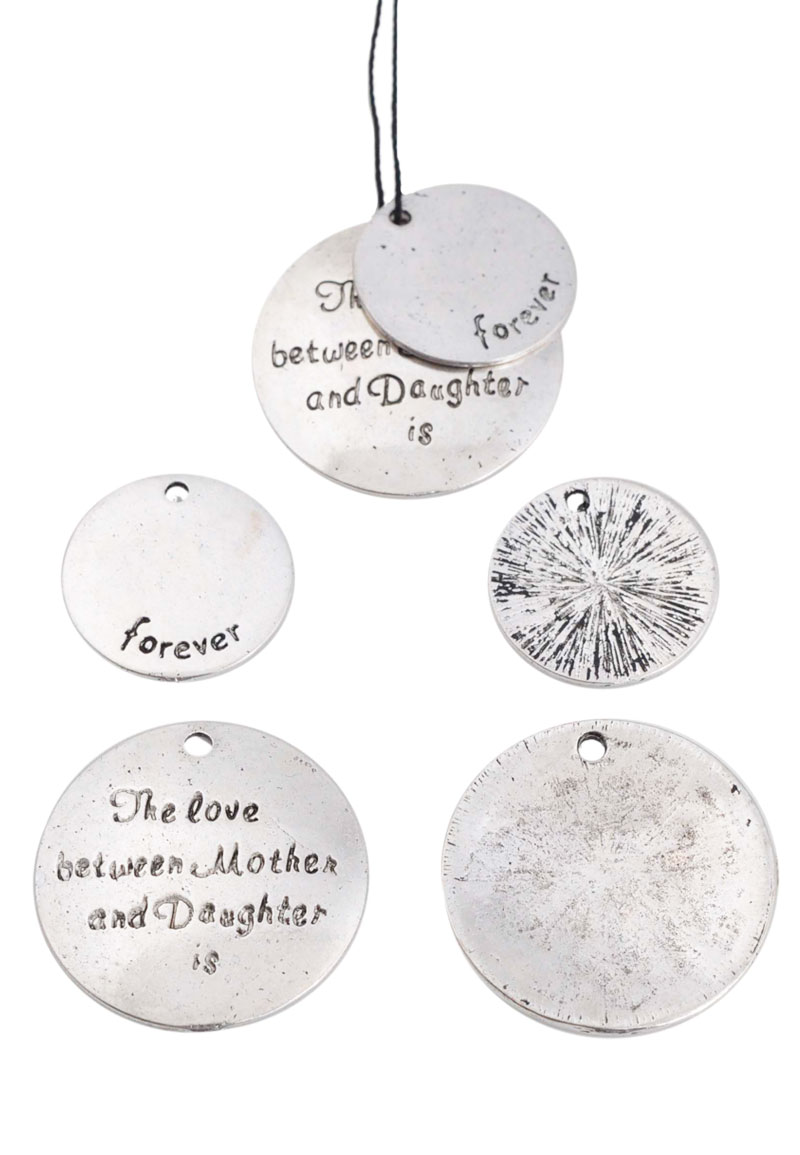 Pendentifs/breloques en métal avec texte 30mm et 21mm. Couleur: Argent vieilli Code: D18453 --- Pendentifs Metal avec texte 30mm et 21mm. Vx argent---