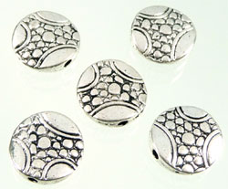Perles de métal, plat circulaire décoré ± 12x3mm. Couleur: Argent vieilli Code: D08286 --- Metal Plat Circulaire decore 12x3mm. Vx. Argent---