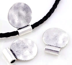 Pendentifs/breloques perles coulissantes de métal, circulaires ± 25x20mm (trou ± 3,5mm). Couleur; Argent vieilli Code: D16018 --- Perle Coulissante Metal 25x20mm Vx.Argent---