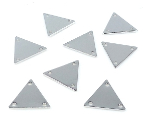 Pendentifs/connecteurs en métal, triangles ± 15x17mm (yeux ± 1mm). Couleur Nickel Code: D16899 --- Connecteur Metal Triangle 15x17mm. Nickel---