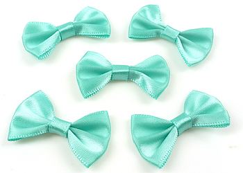 Nœud en tissus satiné de +- 34 x 24mm. Couleur: Mint-Vert Code: D15213 --- Nœud Textile 34x24 Mint Vert---