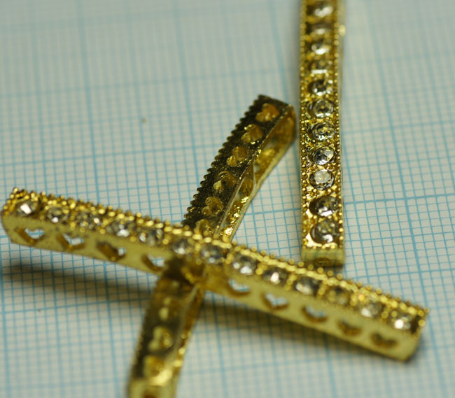 Metal dore Strass cristal Incurve 40x6