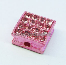 Pave 10x10mm.Fuschia