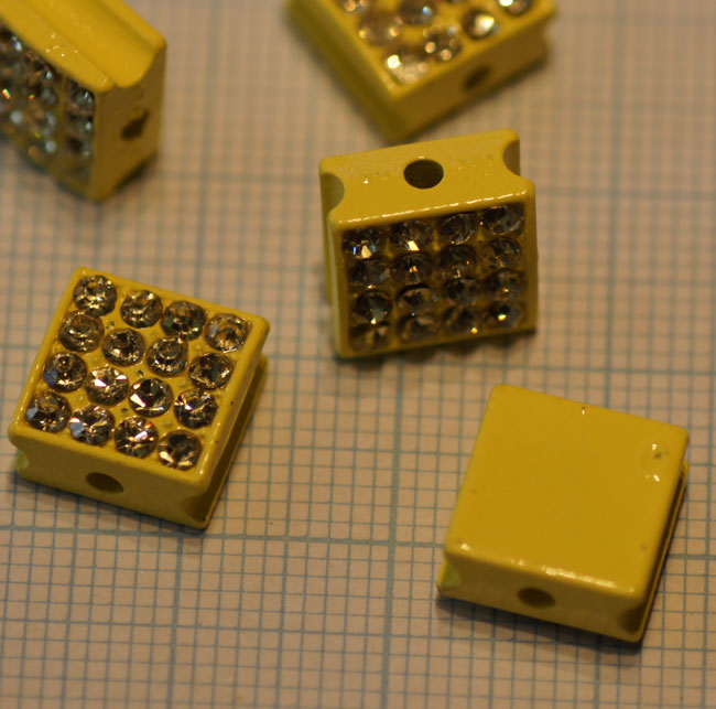 Pave 9x11mm. Jaune strass cristal