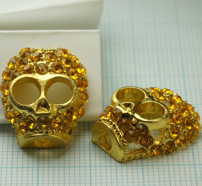 Tete mort 20X18X9 Dore Strass Dores