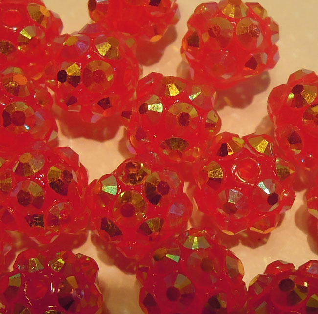 Acrylic Shamballa 10mm. Rouge Reflet Dore