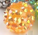 Perle acrylique de +-14mm. de diamètre. Trou: +- 2mm. Convient particulièrement pour les bracelets Shamballa. Couleur : Jaune Ocre Code: AEJ103 --- Perle acrylic 14mm. Trou 2mm. Jaune ocre---
