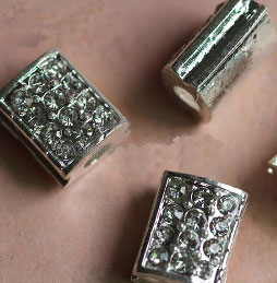 Code: B81918    --- Pave 9x11mm. Argente---