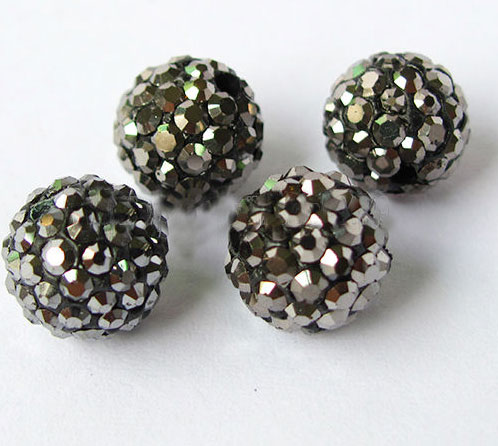 Superbe perle ronde scintillante de strass. Convient parfaitement pour les Shamballa. 10mm de diamètre. Couleur: Hématite Code: B82524 --- 10mm. Disco Ball Strass Hematite---