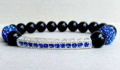 Bracelet avec croix en strass