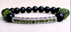 Bracelet avec croix en strass