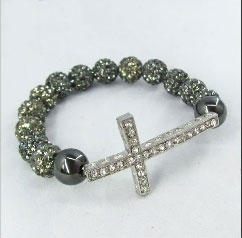 Bracelet avec croix en strass