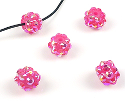 Perle Acrylic avec strass collés. Convient pour Shamballa. Diamètre: +- 10x 8mm. Trou: +- 2mm. Couleur: Fuschia Code: D12562 --- Acrylic Shamballa 10x8mm. Fuschia---