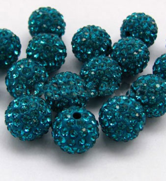 Perle en argile de Fimo avec des strass. De forme circulaire de +- 10mm.de diamètre. Perle de seconde qualité. Couleur Turquoise Code: D13995 --- Fimo et strass, 10mm. Turquoise---