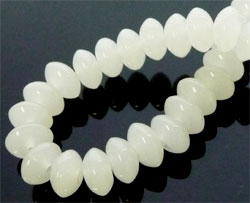 Code: D02074    --- Verre, Rondelle 8x6mm.Blanc Laiteux---