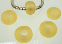 Code: D04700    --- Verre rondelle Trou 5mm. 14X10 Jaune fonce---