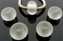 Code: D04704    --- Verre rondelle Trou 5mm. 14X10 Blanc---