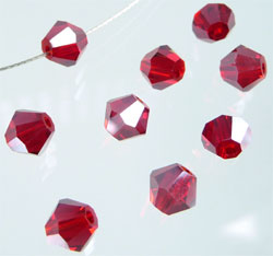 Code: D04801    --- Verre toupie facettes 6mm. Rouge---