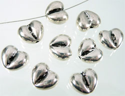 Code: D06339    --- Coeur de metal 10X8mm.---