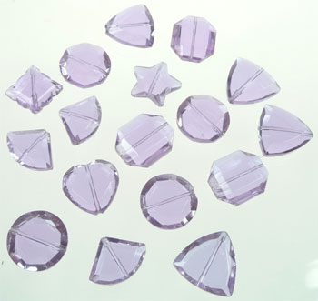 Mélange de perles en verre avec facettes. +- 17 à 27mm. Sac de +- 25 pièces. Couleur: Lilas
-----Cliquez sur la photo pour l'agrandir----- Code: D06586 --- Melange perles verre facettes Lilas---