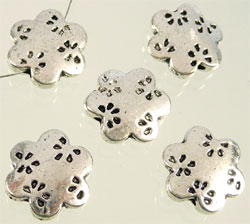 Code: D07356    --- Metal fleur decore +-14mm.---