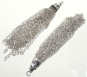 Code: D07894    --- Pompon  metal, Pampille +- 8cm. Nickel---