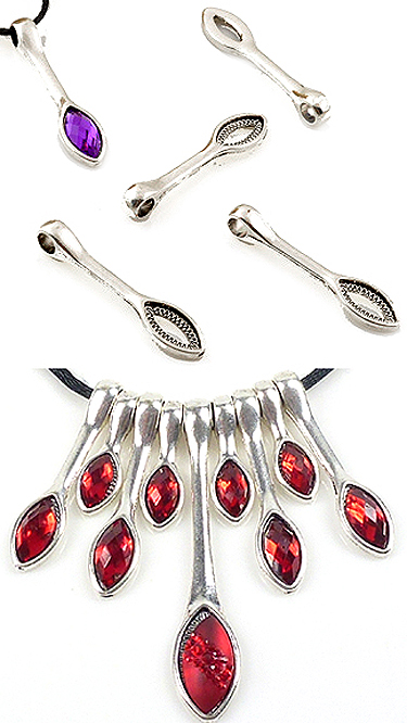 Pendentifs/breloques de métal, avec cadre pour ± 17x8mm brique de collage ± 56x11mm (oeil ± 4mm). Couleur: Argent vieilli Code: D15333 --- Cuillere creuse 17x8mm. Vx Argent---
