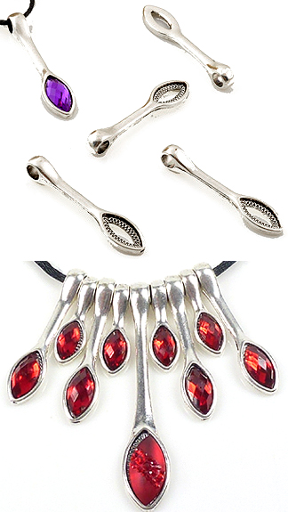 Pendentifs/breloques de métal, avec cadre pour ± 12x6mm brique de collage ± 37x8mm (oeil ± 4mm). Couleur: Argent vieilli Code: D15334 --- Cuillere creuse 12x6mm. Vx Argent---