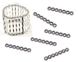 Séparateurs de métal ± 33x5mm, avec 7 trous (± 2mm). Couleur: Argent Vieux. Code: D15723 --- Separateur metal 7trous. 33x5 Argent Vx.---