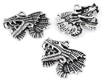 Pendentifs/breloques de métal, dragon ± 37x27mm (oeil ± 3mm). Couleur: Argent vieilli Code: D11704 --- Dragon 37x27mm Vx. Argent---