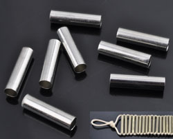 Perles de métal, tubes ± 15x4mm (trou ± 3,5mm). Couleur: Nickel Code: D15515 --- Tube metal 15x4mm. Trou: 3,5mm. Nickel---