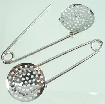 Code: D08338    --- Broche epingle a broder +- 74x25mm. Nickel---