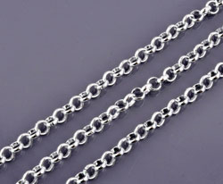 Chaine en aluminium de mailles circulaires de +- 6mm.de diamètre. Couleur: Nickel. Se vend au mètre. Code: D15598 --- Chaine Alu. Maille 6. Nickel---