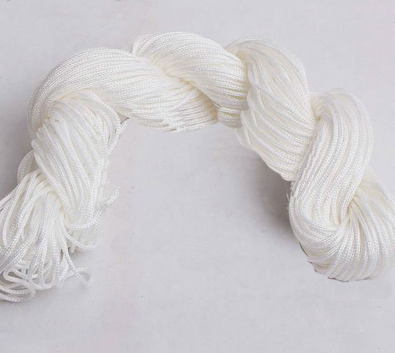 Code: B82229    --- 10 m.Nylon tresse 1,5mm. Blanc---