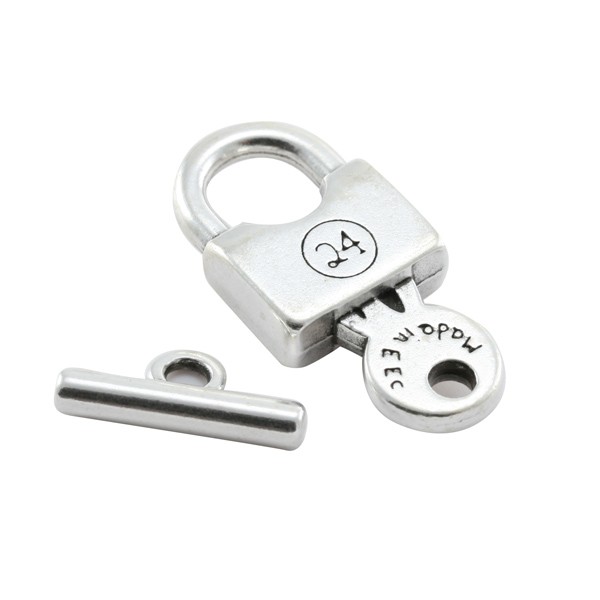 Fermoir en métal en forme de cadenas. Couleur Acier. Dimensions: +- 16x35mm.pour le cadenas et +- 3x20mm. Pour la barrette. Couleur: Acier Code: 1085891 --- Fermoir cadenas metal 16x35 + 3x20---