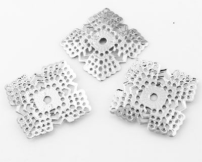 Code: D09754 (Entre deux filigraneCarré  23mm.) 