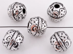 Code: D09061    --- Metal Look. Ronde decoree 14x12mm. Argent Vx.---