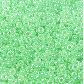 Perle de rocaille de la marque Miyuki. Perle en verre de dimension 11/0. Sachet de +- 10 grammes, soit +- 1100 pièces. Ceylon Mint Green 520: Menthe verte Code: D14011 --- 11/0 Ceylon Mint Green 520---
