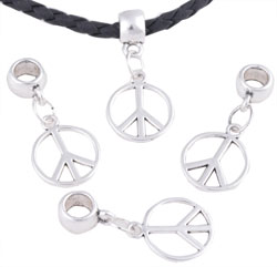 Pandora style perles/pendentifs de métal, avec signe 'de paix/peace' ± 31x14mm (trou ± 5mm). Couleur: Argent vieillli Code: D15759 --- Pandora style Peace 31x14. Trou: 5mm.---