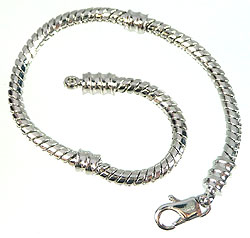 Code: J00947    --- Bracelet Pandora Style 16cm.---
