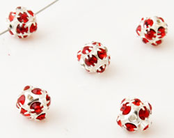 Code: D12248    --- Metal Strass 8mm. Light Siam---