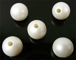 Code: D02577    --- Synthetique Creme 10mm.---