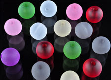 Mélange de perles en matière synthétique circulaire et mate. Dimension: +-8mm. Multicouleur. Code: D08934 --- Melange Synth. 8mm. Multicouleurs. 725Pcs.---