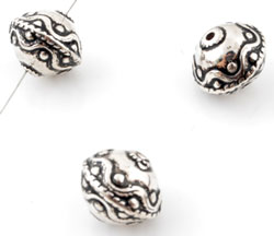Perles de matière synthétique metal look, rondelle, décorées ± 18x15mm (trou ± 2mm) Code: D12727 --- MetalLook, rondelle, Decoree 18x15mm. Vx.Argent---