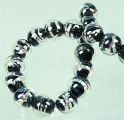 Code: D03776    --- Verre Italian Style noir et argent 10mm.---